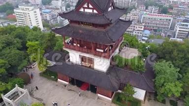 中国武汉-2017年5月2日：红门钟庙公园日黄鹤航空无人机全景